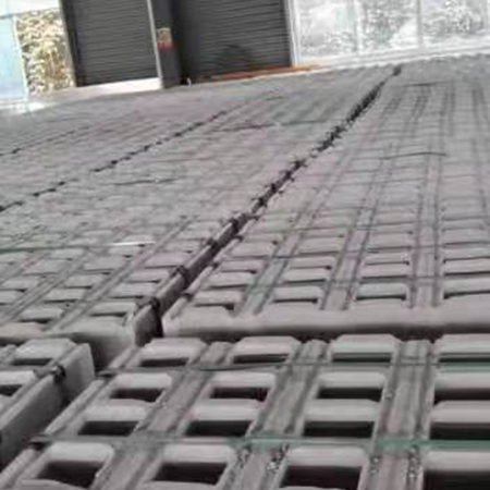 东莞丽水全自动码砖机-干法磷石膏砌块砖生产
