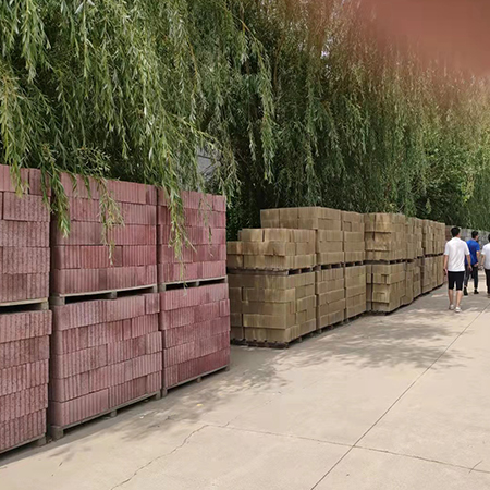 南京全自动留孔码砖机