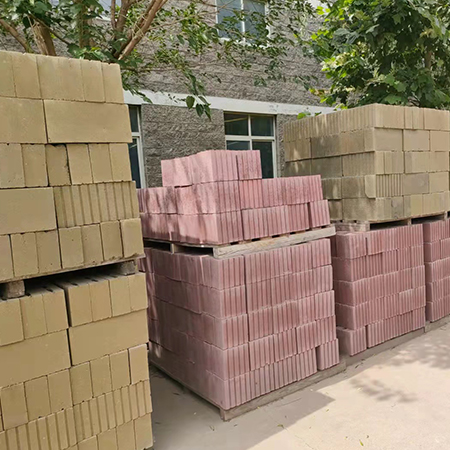 江苏铜川全自动留孔码砖机-干法磷石膏砌块砖